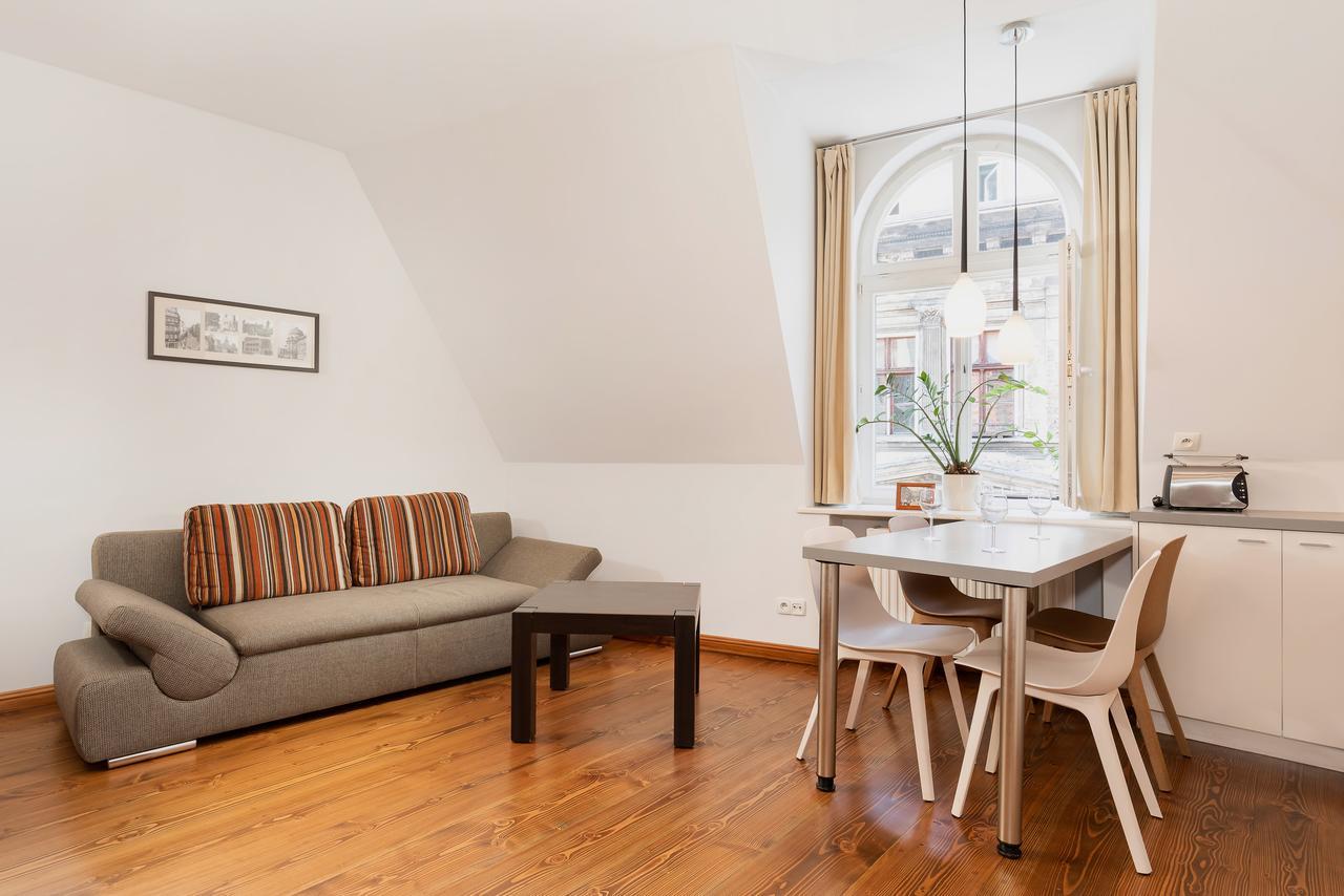 Apartamento Strzalowa By Renters *